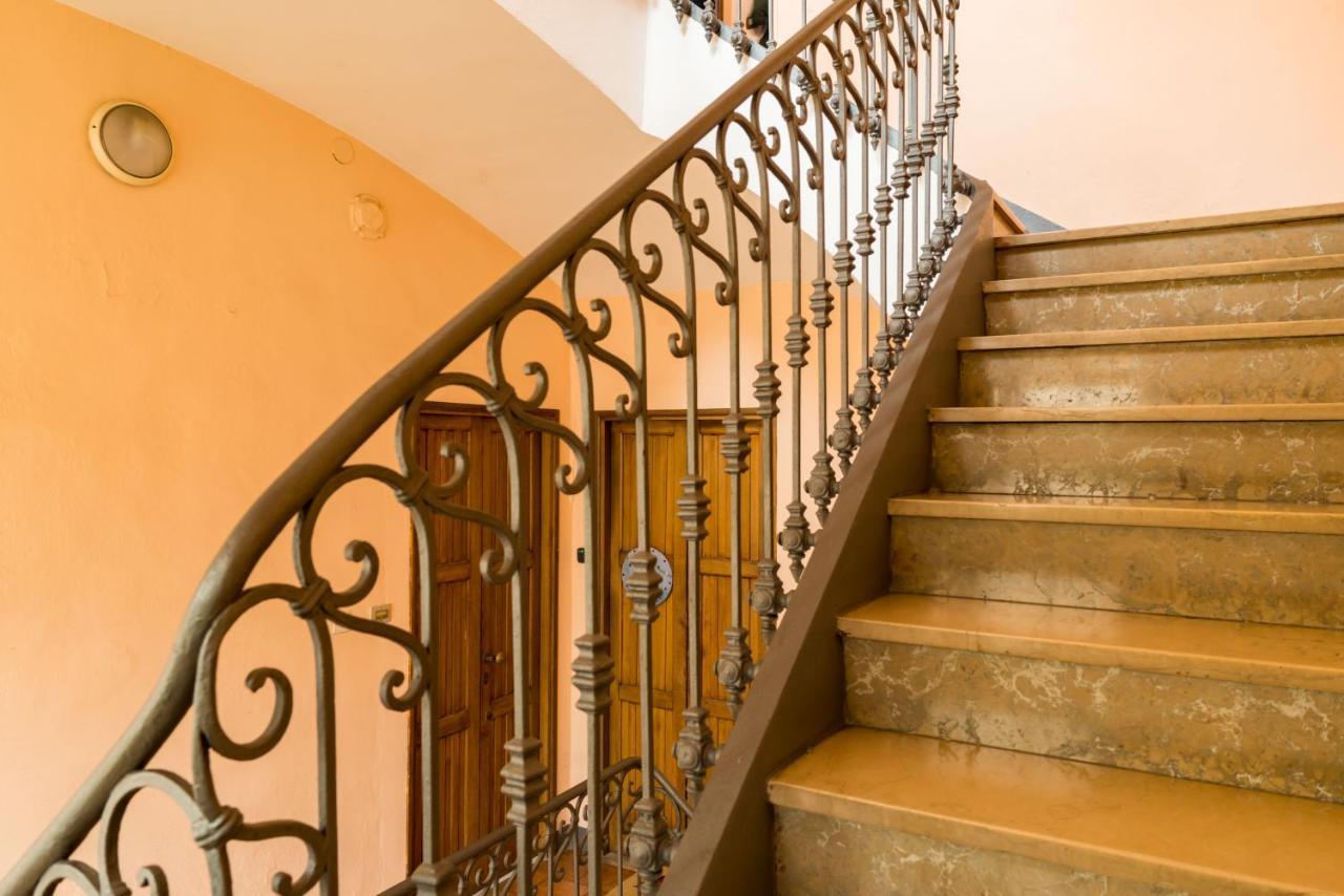 Alessandria Central Apt 10Min Walk Central Station Ngoại thất bức ảnh